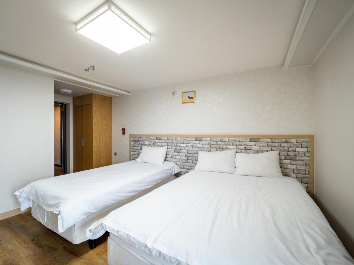 Jeju Moseulpo Hotel Seogwipo Exterior photo