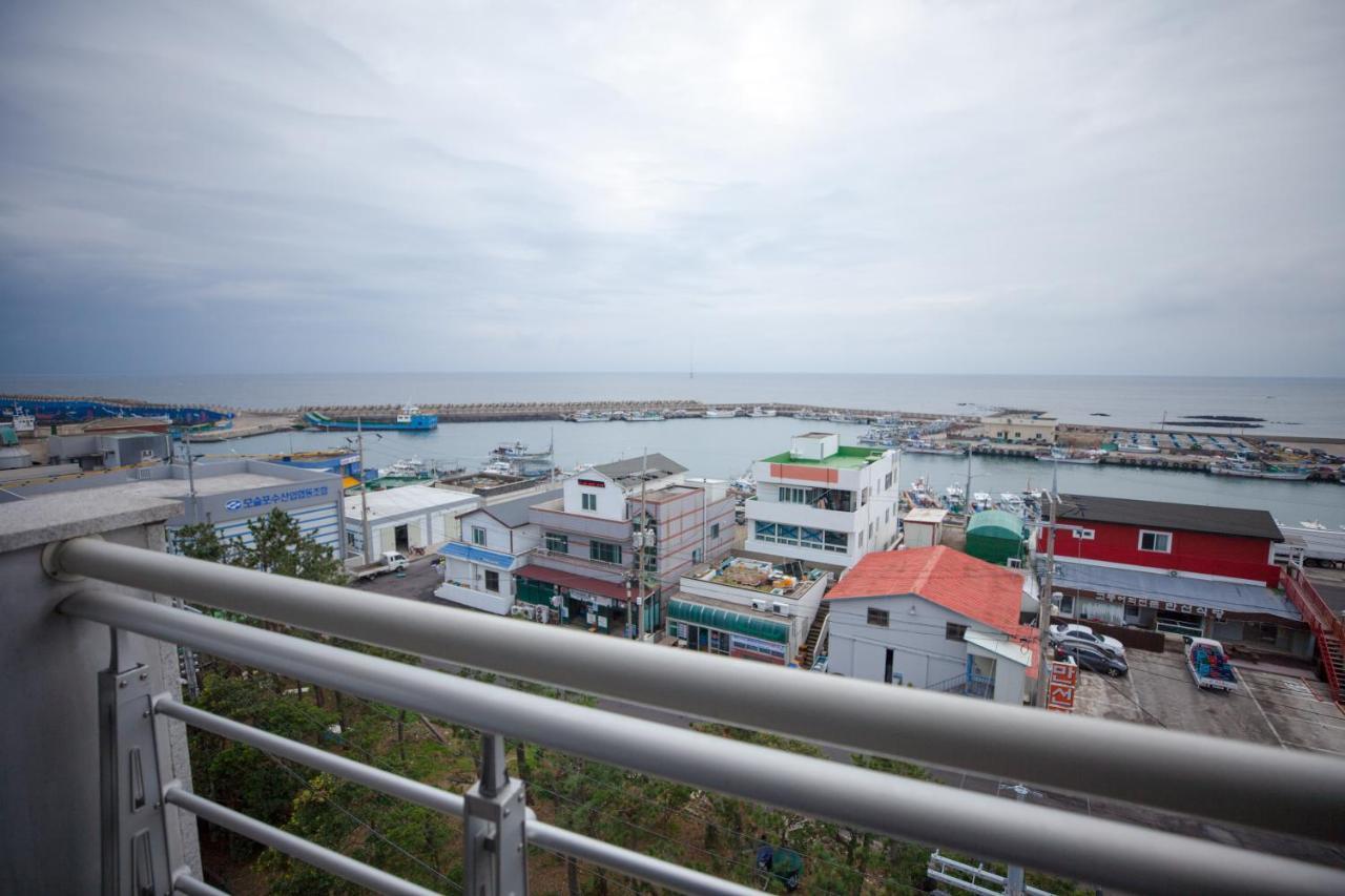 Jeju Moseulpo Hotel Seogwipo Exterior photo